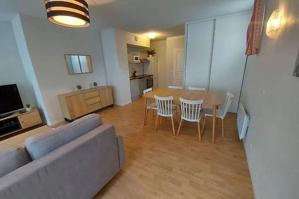 Appartement Moderne, Hyper-centre - 6/8 pers. 0*, Bagnères-de-Luchon