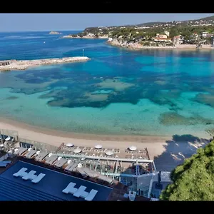https://t2-aigues-marines-2-toiles.fr-provencehotel.com