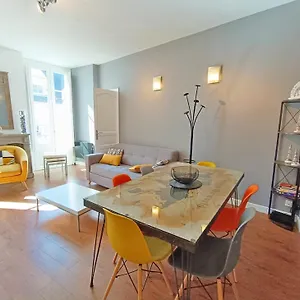 Luchon Holidays, Parking, Wifi, Balcon, Cave, T3 8 Personnes Bagnères-de-Luchon